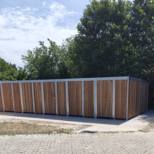 Week 27: Nieuwe FalcoLok bergingen bij tiny houses in Renesse