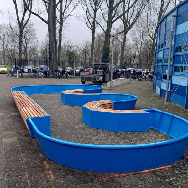 Week 12: FalcoFlora boombank in hemelsblauw