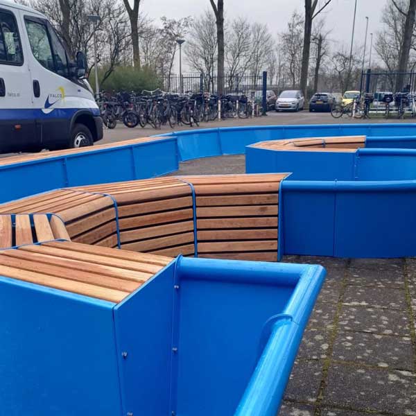 Week 12: FalcoFlora boombank in hemelsblauw