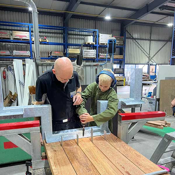 DOEN!-ers van Verion bezoeken Falco voor een leerzame ochtend