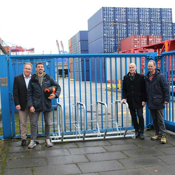 Fietsen naar het werk – Duitse winnaar ontvangt Falco fietsenrek