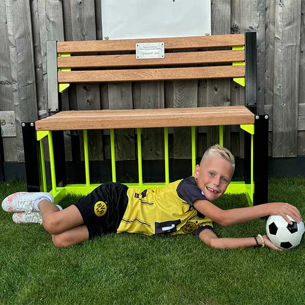 Savi's winnende ontwerp wordt realiteit; de bank is geplaatst!