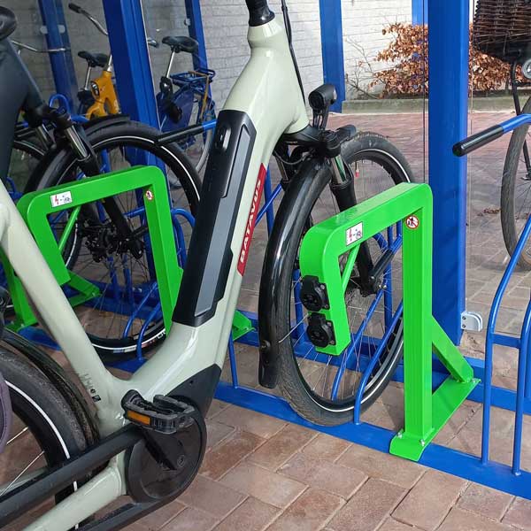 Week 11: Een thuiswedstrijd: Nieuwe fietsenstalling bij Falco