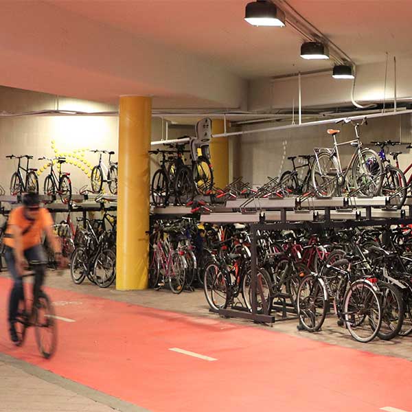 fietsenkelder fietsparkeren fietsenrek fietsaanleunbeugels 