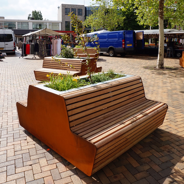 101067 straatmeubilair zitbank plantenbak FalcoLinea Bodegraven