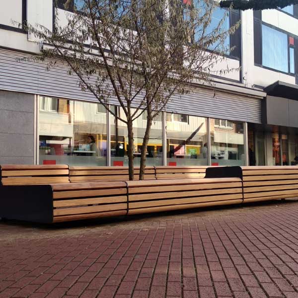 Straatmeubilair zorgt voor meer beleving bij winkelcentrum Brunssum