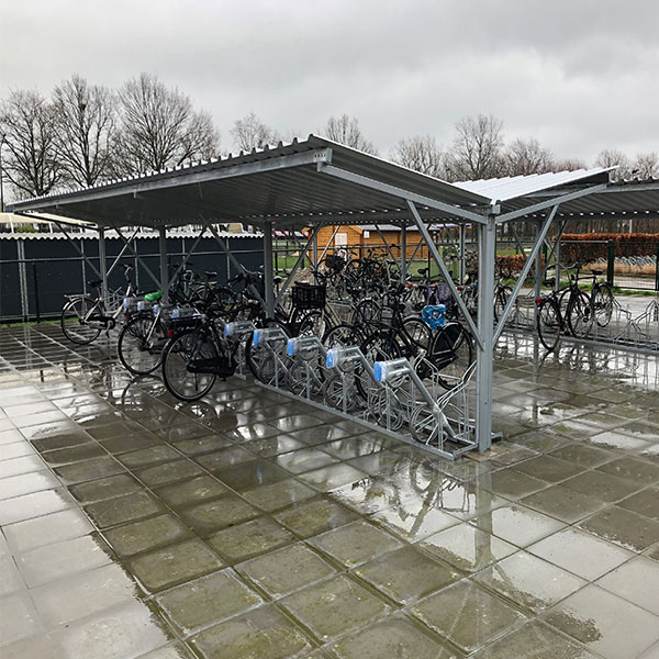 Fietsparkeren bij scholengemeenschap Curio