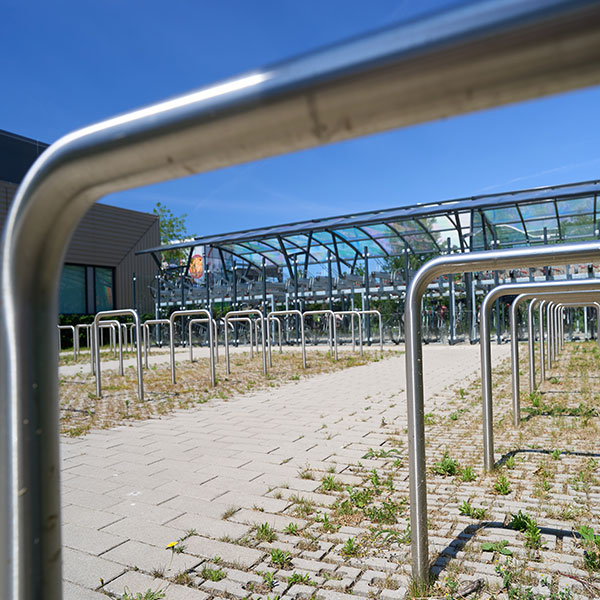 104801 fietsparkeren fietsoverkapping etagerekken fietsaanleunbeugels nietjes