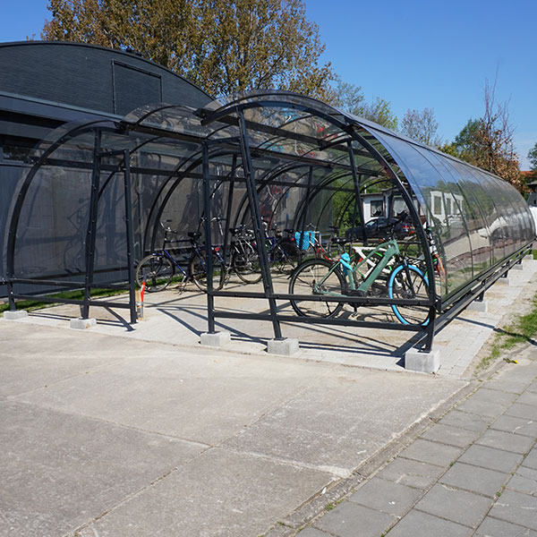 107199 transparante fietsoverkapping fietsparkeren