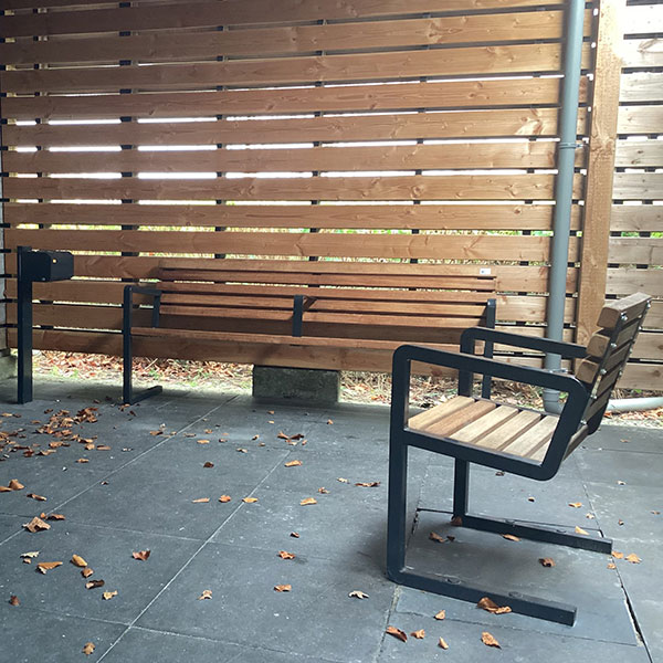 107875 straatmeubilair rokersruimte pauzeruimte statafel zitbanken buitenbanken stoelen