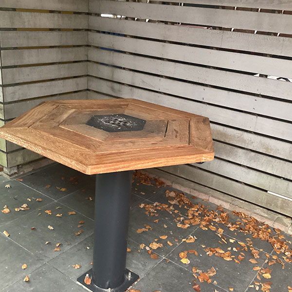 107875 straatmeubilair rokersruimte pauzeruimte statafel zitbanken buitenbanken stoelen