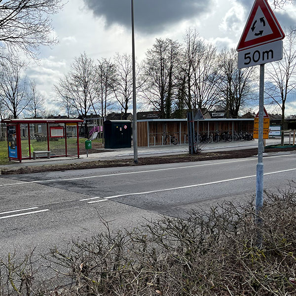 108799 fietsparkeren fietsoverkapping fietsaanleunbeugels bushalte