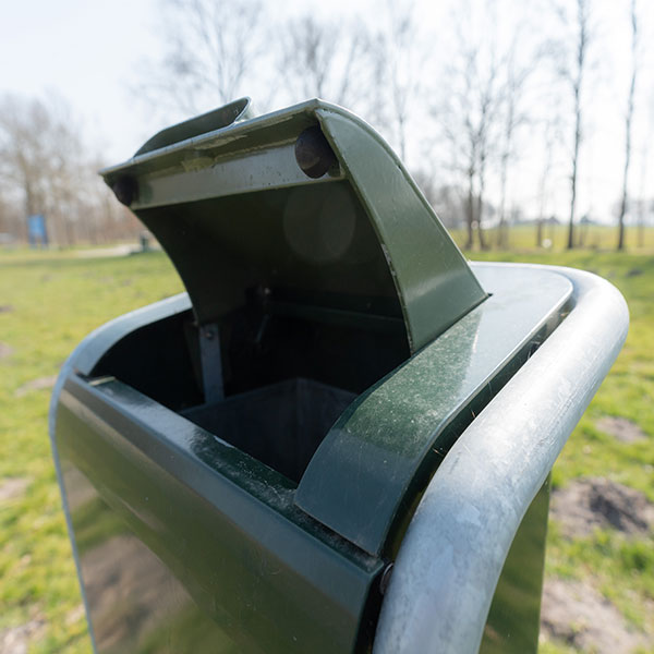 110878 straatmeubilair afvalbakken