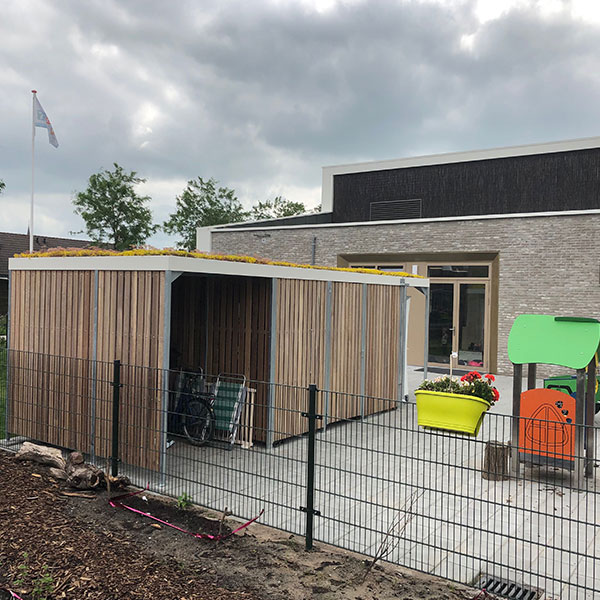 112822 fietsoverkapping berging schoolplein