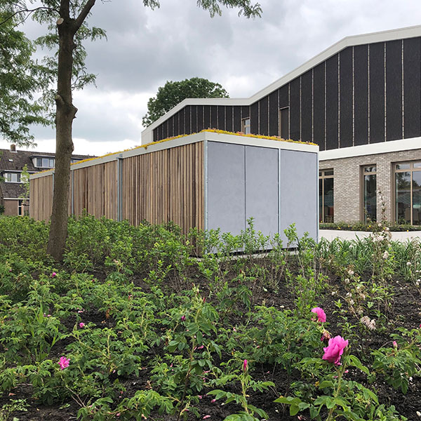 112822 fietsoverkapping berging schoolplein