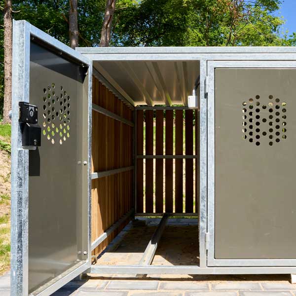 Fietskluizen bij Zwembad Sijsjesberg Huizen