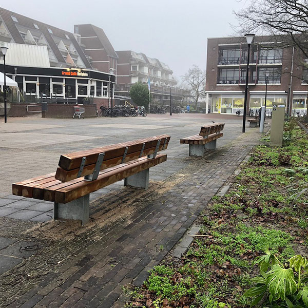 116846 Buitenbanken straatmeubilair zitbank parkmeubilair 