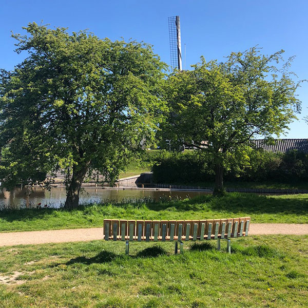 116874 straatmeubilair buitenbank zitbank babbelbank