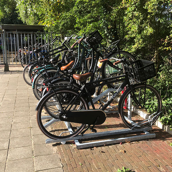 117344 fietsparkeren fietsenrek kratfietsen