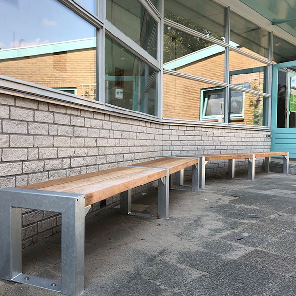 115820 fietsoverkapping berging voor container buitenbanken