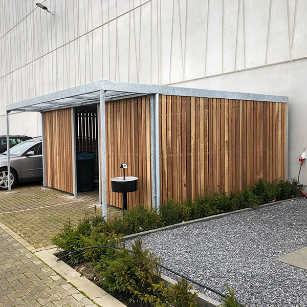 120028 overkapping met luifel