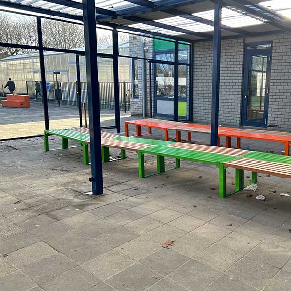 130878 FalcoAcero straatmeubilair overkapping schoolplein
