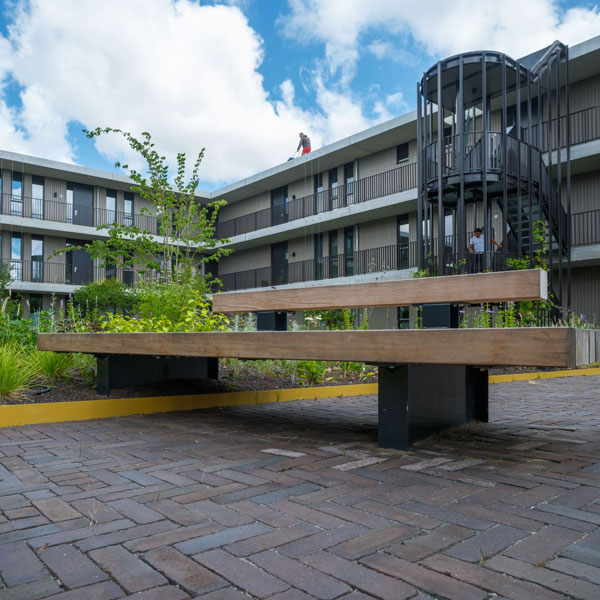  134756 straatmeubilair buitenbank zitbank