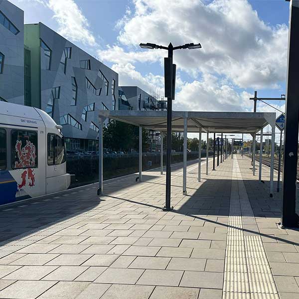 136630 overkapping pauzeruimte station