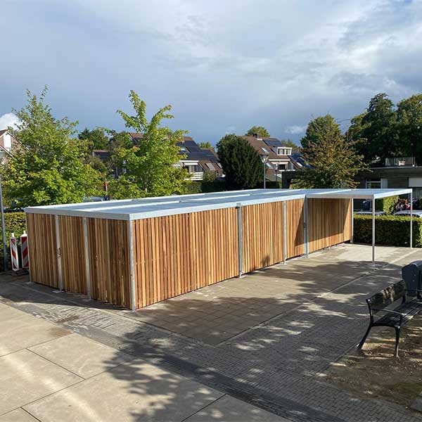 Duurzame en functionele overkappingen voor zorgcomplex