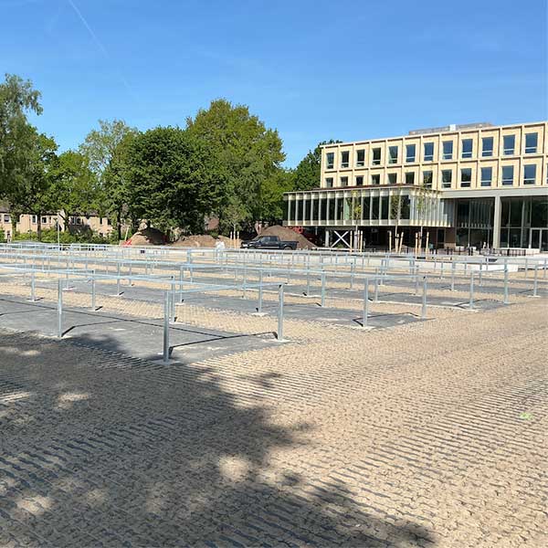 Ruimte voor fietsen, rust op het plein: FalcoGrid bij Het Streek Lyceum