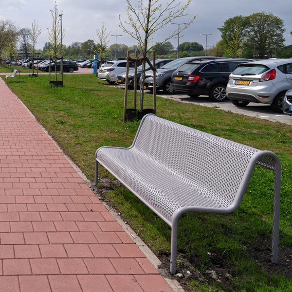 137843 hercoaten ontcoaten zinklaag straatmeubilair buitenbank