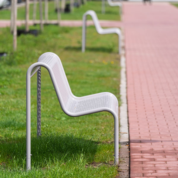 137843 hercoaten ontcoaten zinklaag straatmeubilair buitenbank