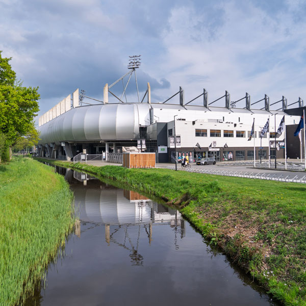 138698 fietsoverkapping fietsenstalling fietsparkeren fietsaanleunbeugels