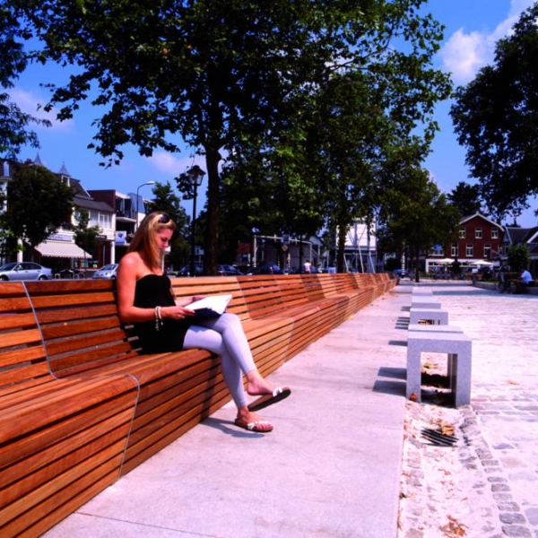 straatmeubilair zitbank buitenbank parkbank FalcoLinea