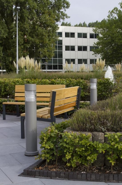 straatmeubilair zitbank buitenbank holiday inn