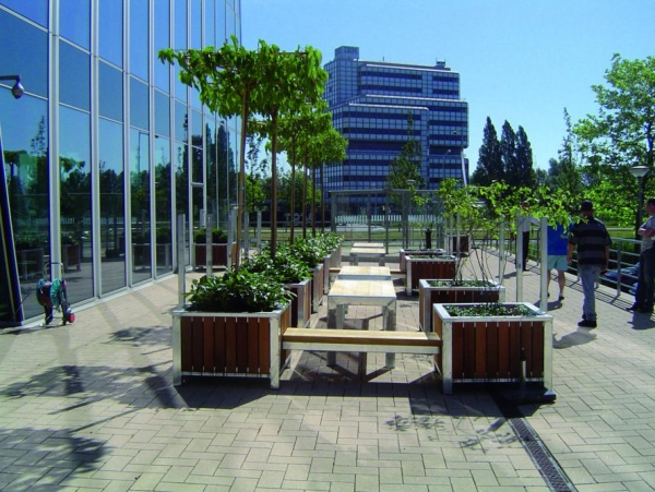 17453 straatmeubilair zitbank buitenbank plantenbak dakterras Amsterdam FalcoBloc