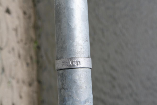 geleidehek geleidebuis afzethek afzetelement verkeersvoorziening 