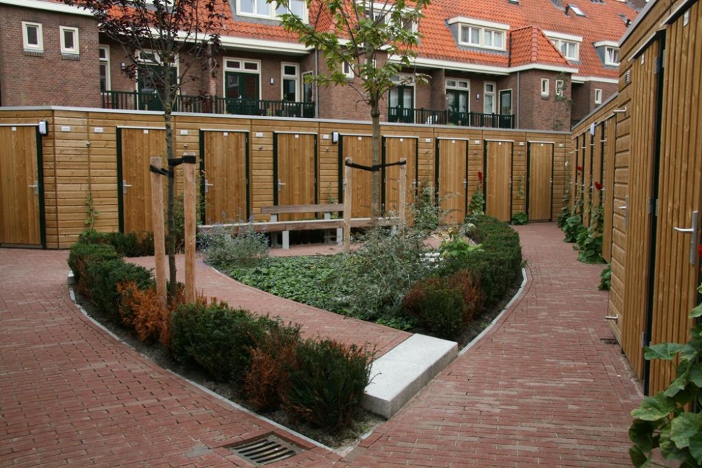 Parkbank op maat voor binnentuin