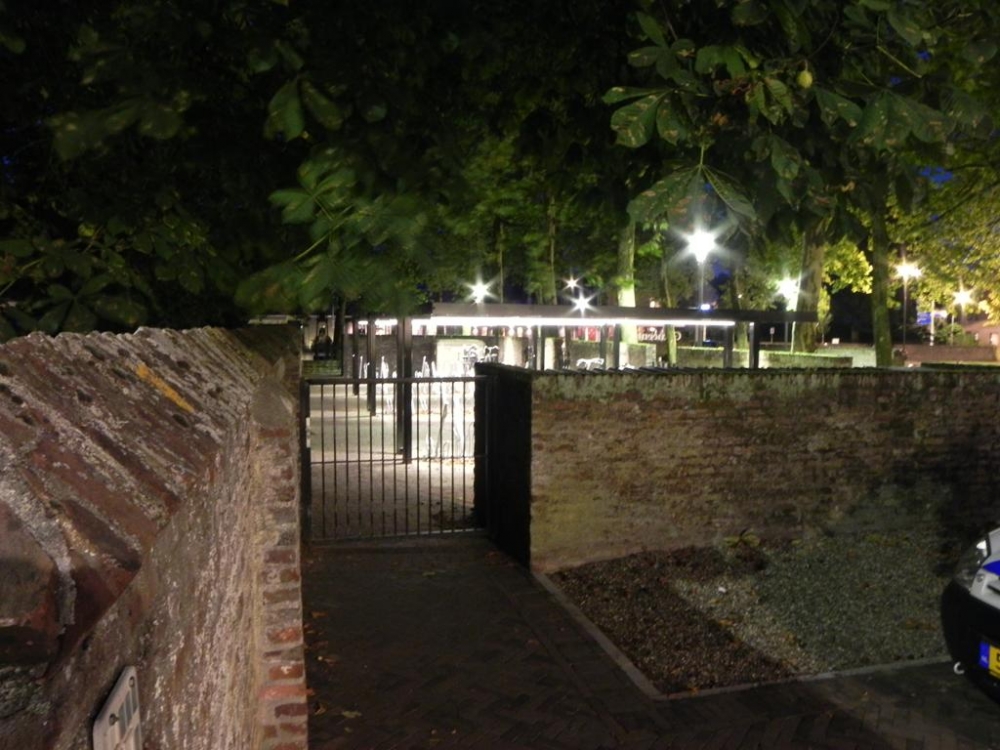 Verlichte fietsenstalling in Venray