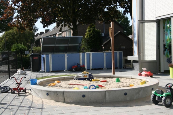 overkapping berging speelgoedberging schoolplein FalcoBox