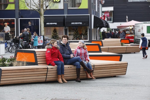 straatmeubilair zitelement buitenbank plantenbak zitbank FalcoLinea stadscentrum