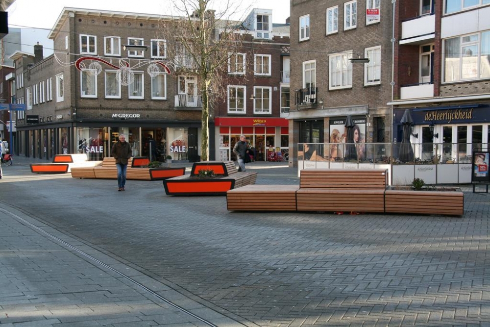 straatmeubilair zitelement buitenbank plantenbak zitbank FalcoLinea stadscentrum