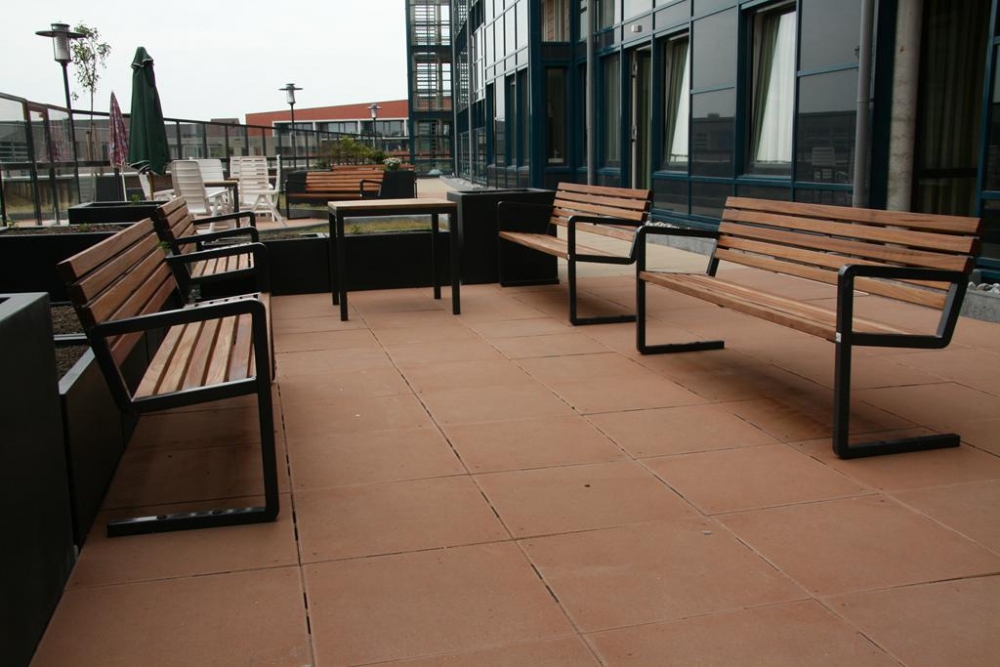 traatmeubilair buitenbank zitbank FalcoNine