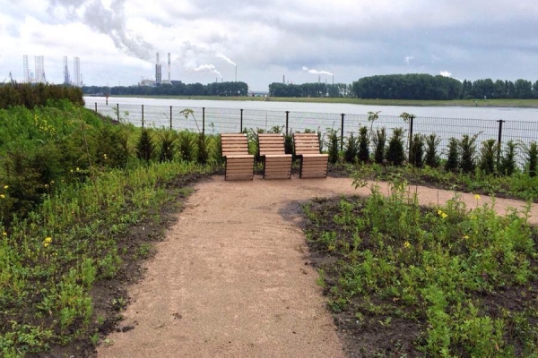 Straatmeubilair FalcoLinea op voormalig baggerdepot