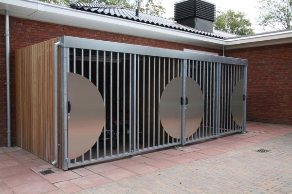 Fietsenbergingen met schuifdeuren voor Eckartdal Lunet Eindhoven