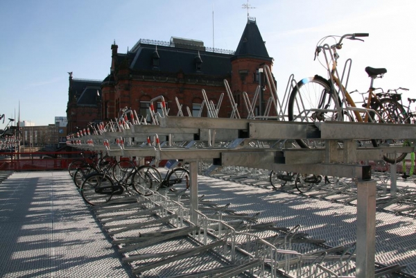 Fietsflat uitgebreid met etage-fietsenrekken FalcoLevel