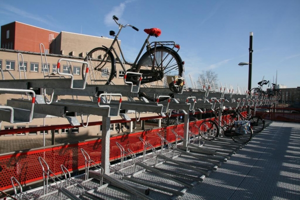 Fietsflat uitgebreid met etage-fietsenrekken FalcoLevel