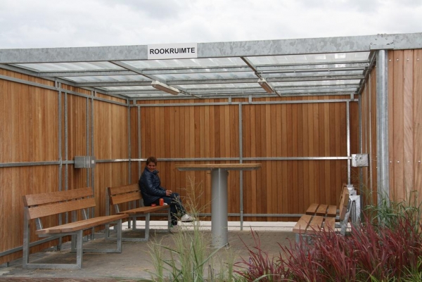 Scooter stalling, fietsenstalling en rookruimte ineen voor gemeente Maastricht