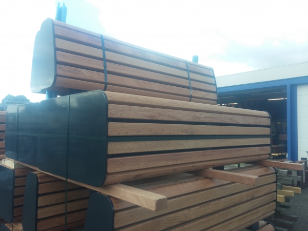 Origineel Falco straatmeubilair onderdeel van kunstwerk