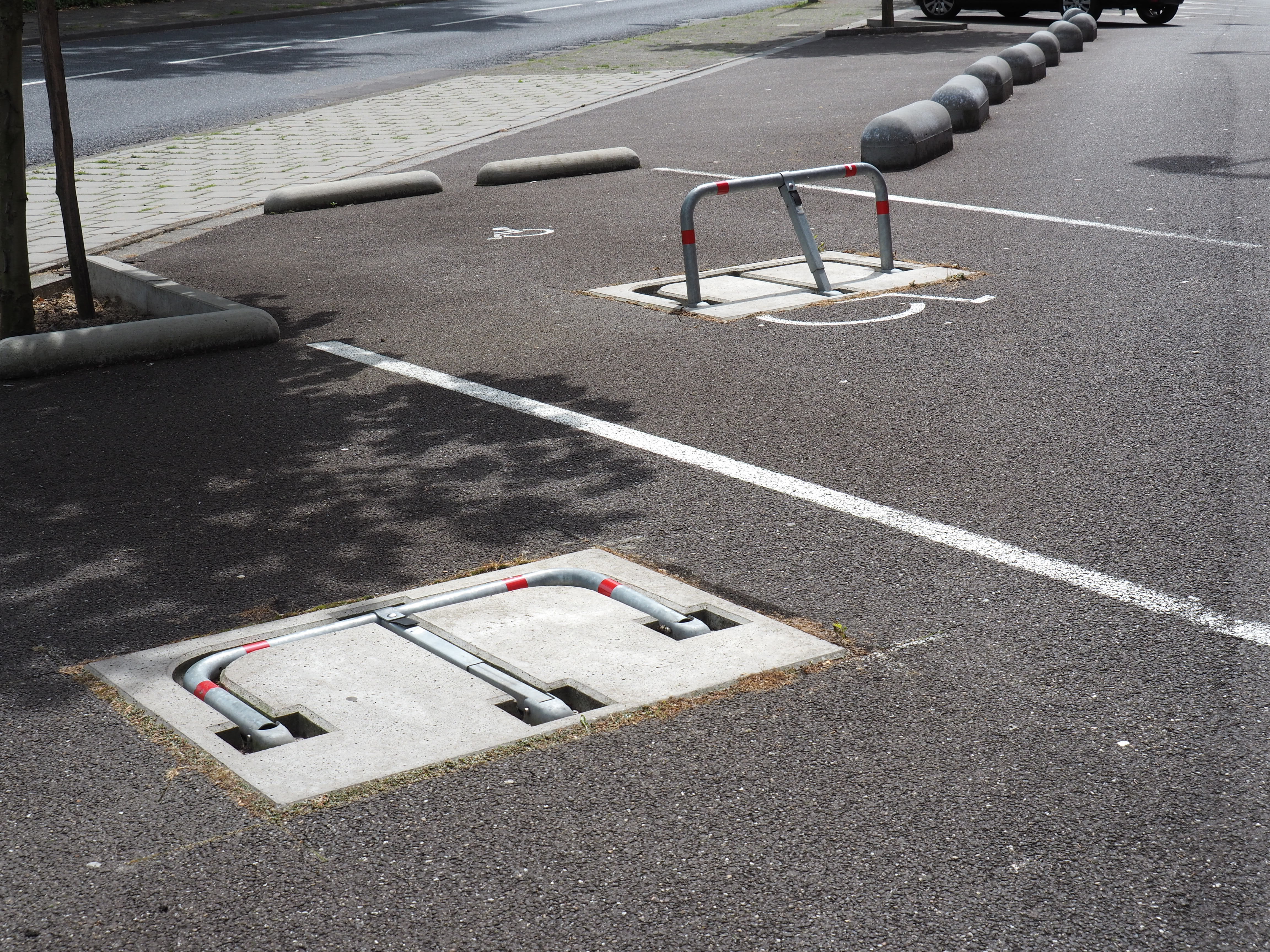 Parkeerbeugels voor de Zorgacademie